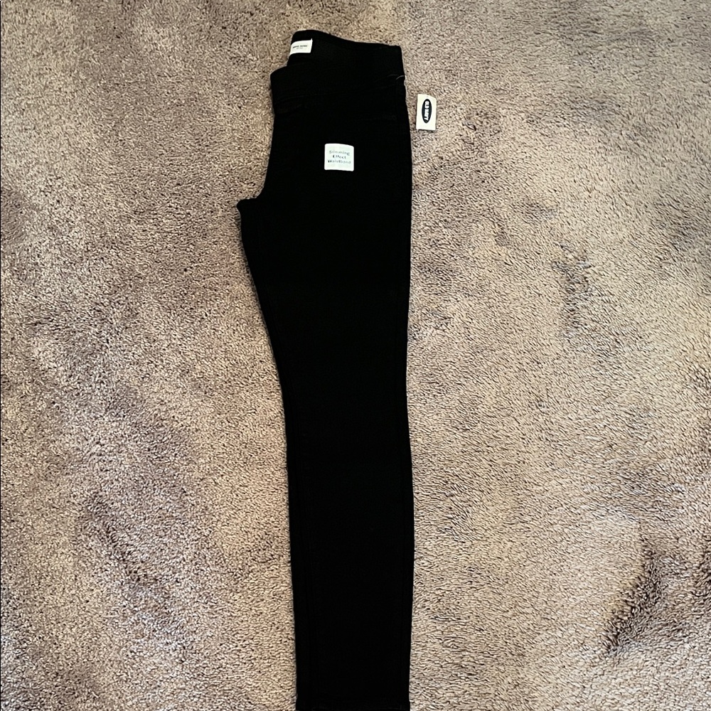 Old Navy Jet Black Mid-Rise Super Skinny Jeans